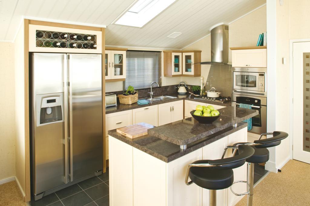 Hele Valley Holiday Park Ilfracombe Rom bilde